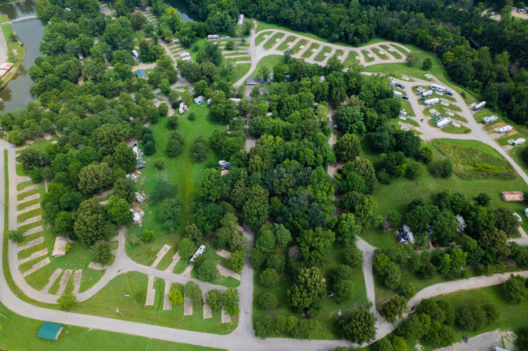 Aerial view of Diamond Lake Resort grounds